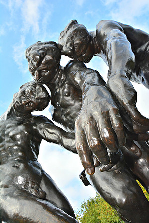 Art Museum Statue